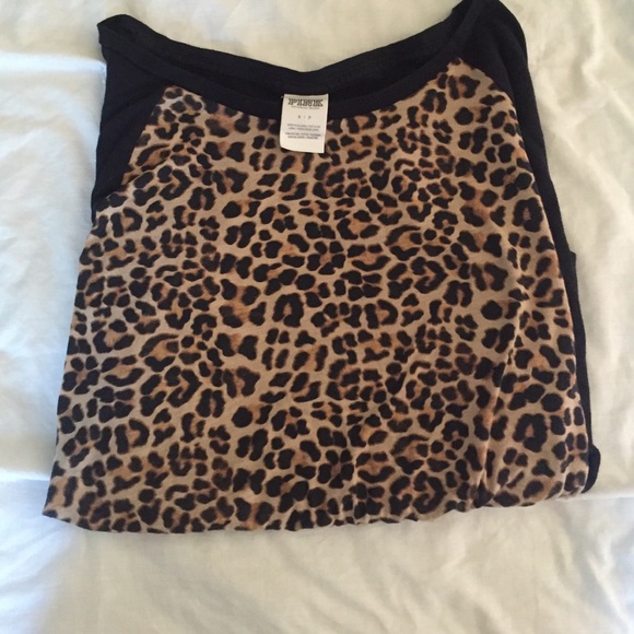 Victoria secret pink long sleeve shirt