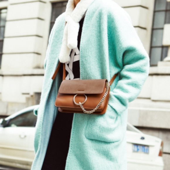 Brown O Ring Handbag - Picture 2 of 4