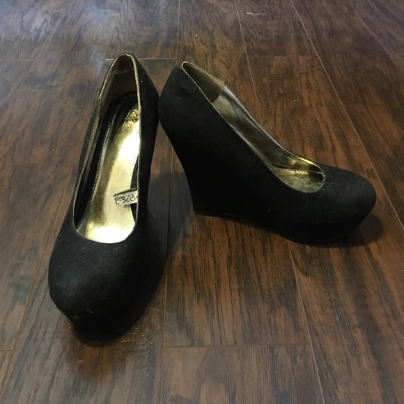 Target wedge pumps