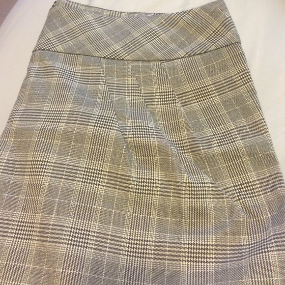 Skirt - Picture 3 of 3
