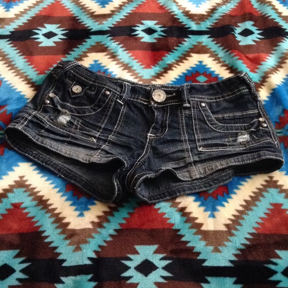Almost famous shorts