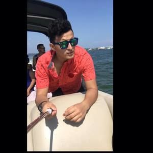 Meet your Posher, Alexander el catracho