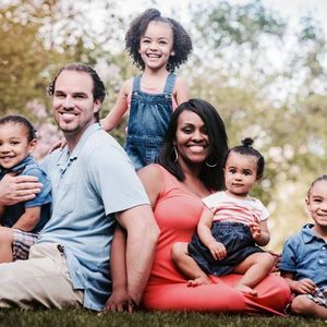 Meet your Posher, Ebony