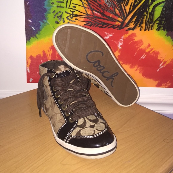 Women's Coach sneakers make offers!!! - Picture 2 of 2