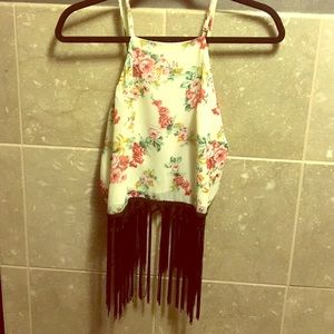 Brand new! ✨Fringe and floral top🌻