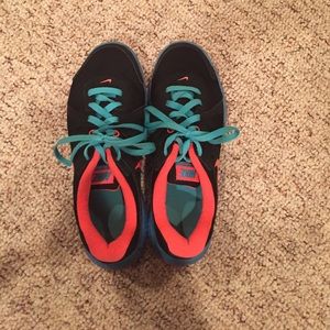 Nike Revolution 2 Shoes