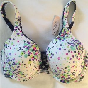 SOLD NWT Victoria's Secret Bra