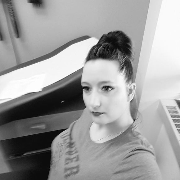 Meet your Posher, Brenda - Picture 1 of 1