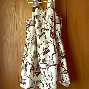 Beautiful Dress for a semi formal occasion 👗