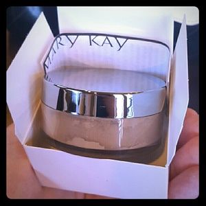 MK beige1 mineral powder foundation NEW