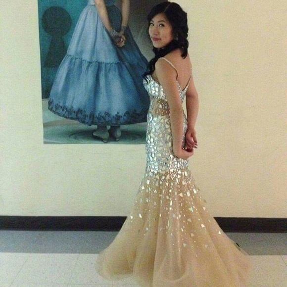 Prom Dress - Picture 2 of 4