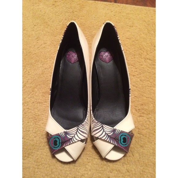 T. U. K. Peacock heels BRAND NEW NEVER WORN - Picture 1 of 2