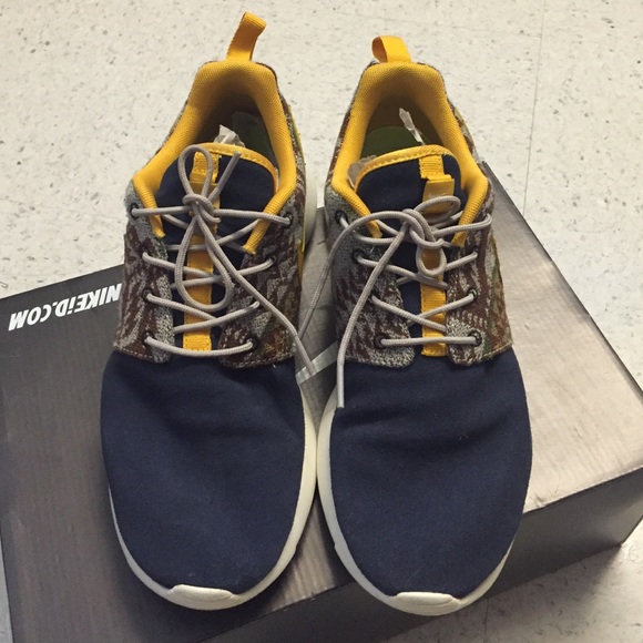 Custom Nike Roshe Runs