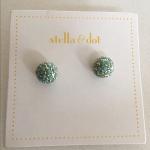 Stella & Dot turquoise studs