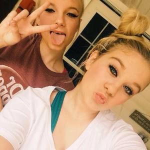 Meet your Posher, Somer