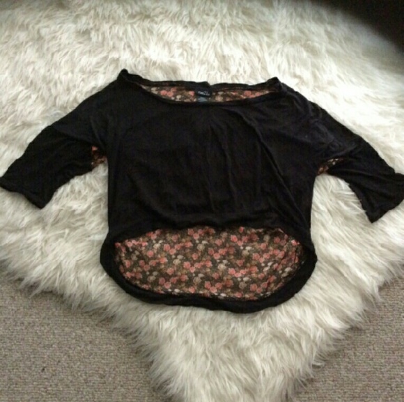 Rue 21 black and rose print top