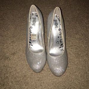Silver Pumps