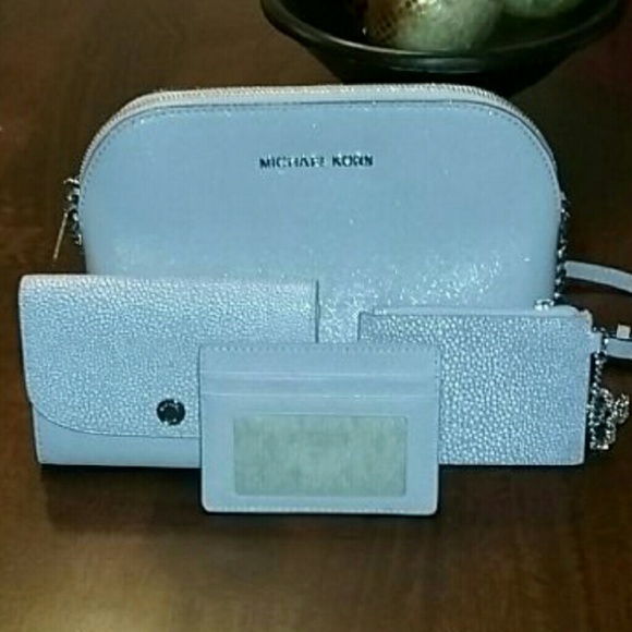 Micheal Kors Fendi bag with matching wallets - Picture 1 of 4