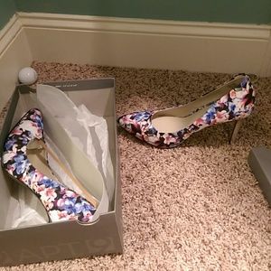 Brand new apt 9 high heels