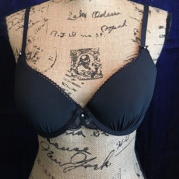 Victoria's Secret Black Push-Up Demi Bra 36B NWT