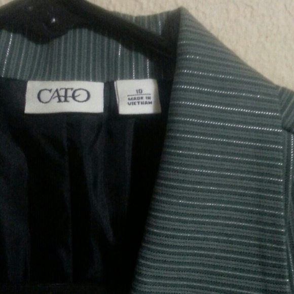 Like New Grey 3/4 Sleeve Blazer - Picture 2 of 4