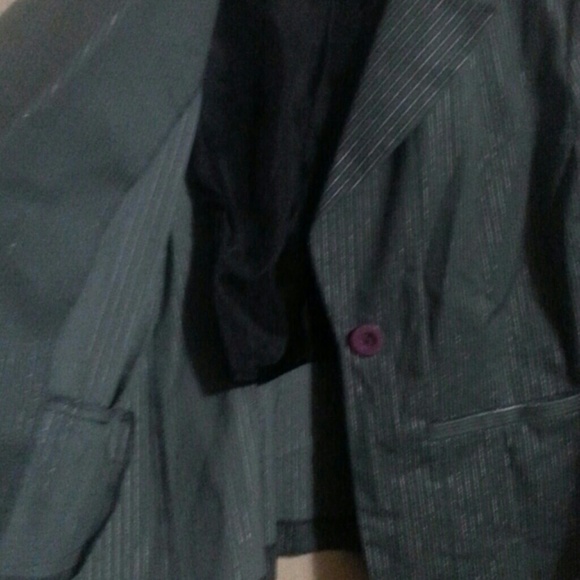 Like New Grey 3/4 Sleeve Blazer - Picture 4 of 4
