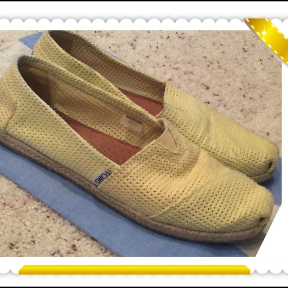 Yellow TOMS SZ 7 1/2