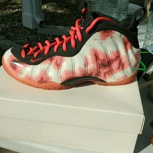 Nike Air Foamposite One PRM