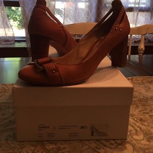 Chloe Prince Leather Pumps