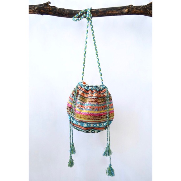 SOLD Multicolor Gypsy puff crossbody - Picture 4 of 7