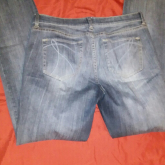 NY&CO Gray Jeans - Picture 2 of 3