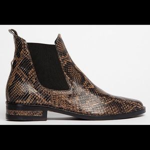 Freda Salvador Chelsea ankle boots -- never worn