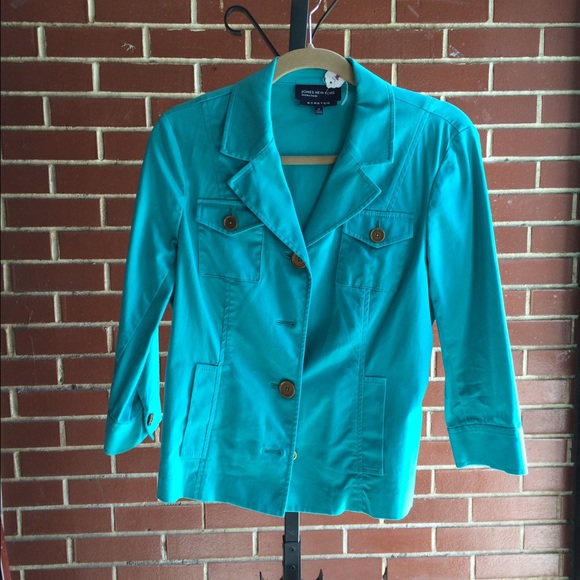 Jones New York lightweight stretch jacket.