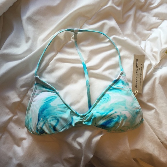 NWT Pura Vida swim top!