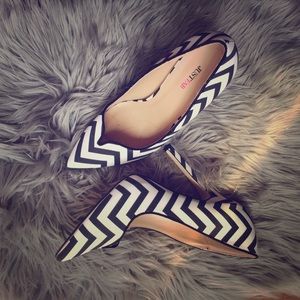 Black and white Chevron heels