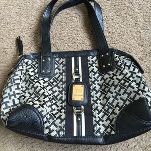 Tommy Hilfiger purse