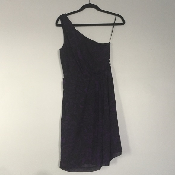 One shoulder Express Dress