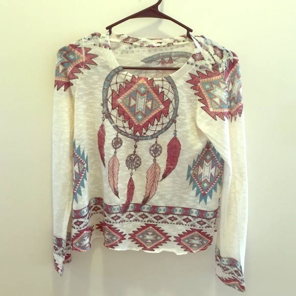 Long sleeve dream catcher top