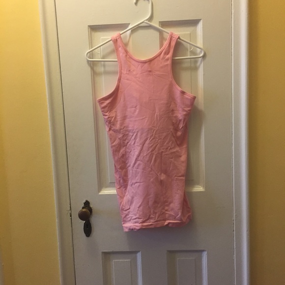 Lululemon workout tank