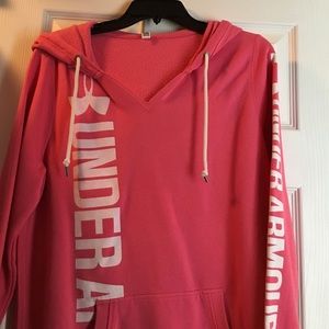 Womens UA pullover