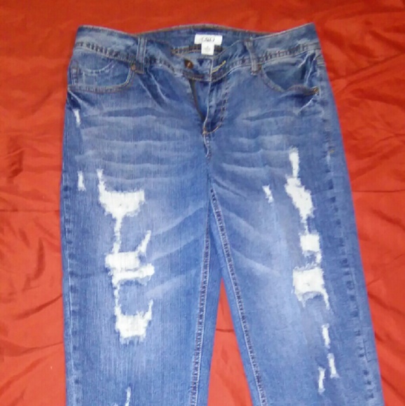 SOLD Capri jeans - Picture 3 of 3