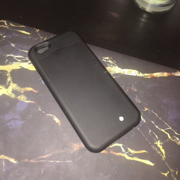 iPhone 6 charging case