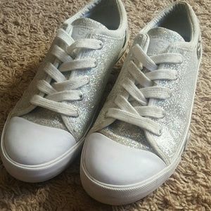 Sparkly White G By Guess Shoes