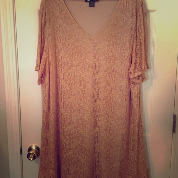 Dresses & Skirts - Cocktail dress