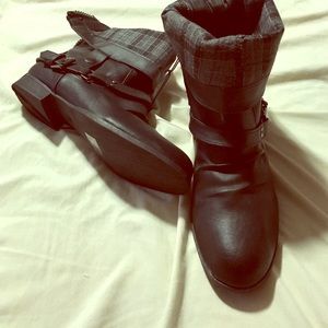 Black Boots Fold over Size 8 New Nwt