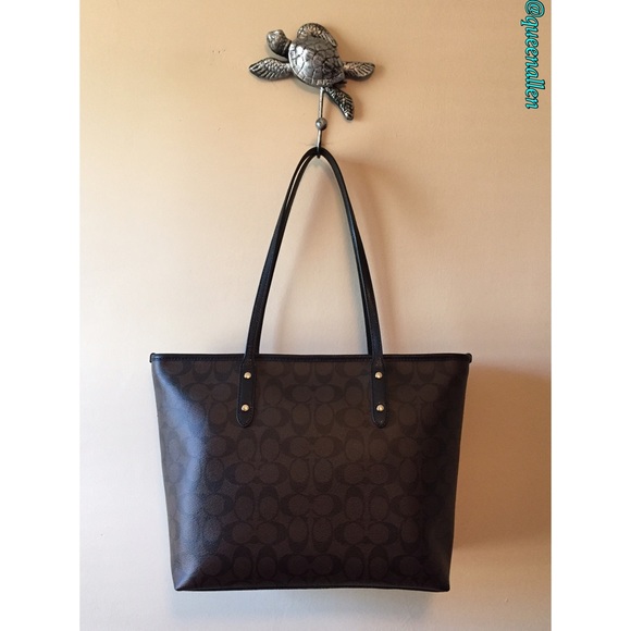 πCoach Signature City ToteπSold to Client @ work - Picture 2 of 4