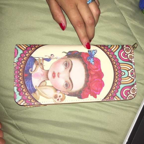 Frida kahlo wallet✨
