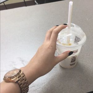 Meet your Posher, Tram