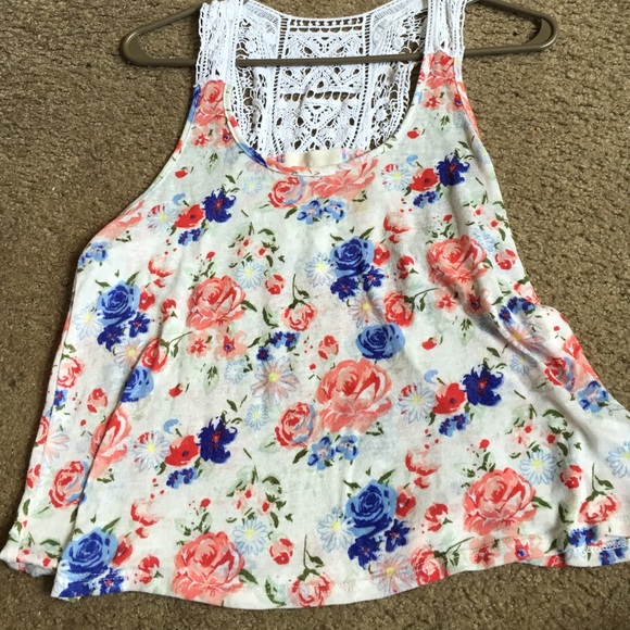 Flower tank top with lace design on the back