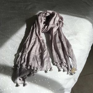 NWT J Crew Gray Tassel Scarf